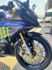 Yamaha YZF R15 Movistar